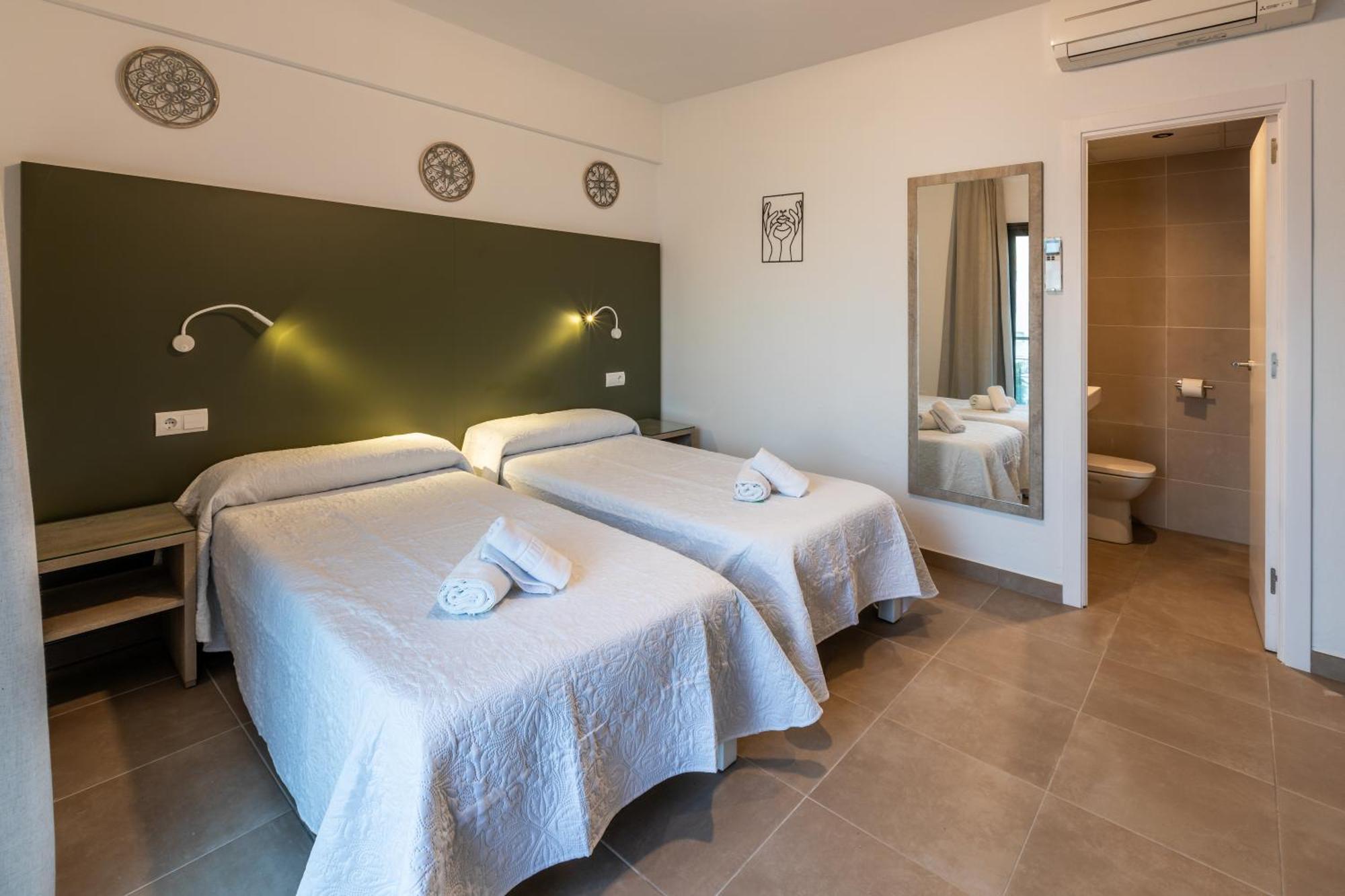 Hostal Alicante San Antonio  Exterior photo